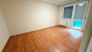 Nyíregyháza Szalag utcán 49 nm-es 2 szobás jó állapotú lakás 2. emeleten eladó - kép 2