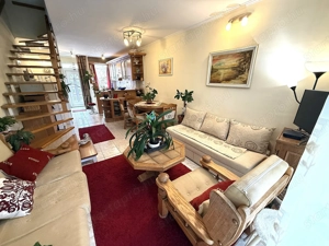 Nyíregyháza belvárosában, 68 -m  es, 2 szoba-amerikai konyha-nappalis, lakás garázzsal eladó