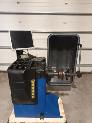 Monitoros kerékkiegyensúlyozó gép M&B WB640N