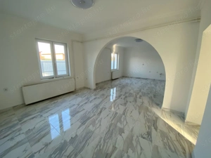 Kiskunhalas Felsővárosban felújított, 2 szintes 135 m2-es családi ház eladó! - kép 4