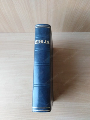 Egyedi bőrkötéses Biblia 