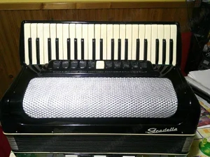 Tangóharmónika Stradella 120 b - kép 2