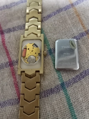 Timex T2E071 elegáns női karóra eladó - kép 7