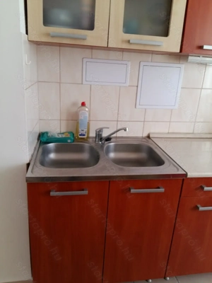 Strandra néző napos,világos kétszobás lakás