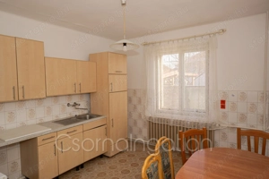 Csorna - központ közeli, két szintes családi ház eladó - kép 5