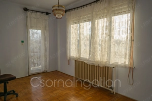 Csorna - központ közeli, két szintes családi ház eladó - kép 7