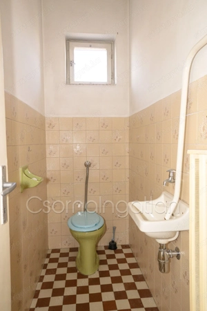 Csorna - központ közeli, két szintes családi ház eladó - kép 11