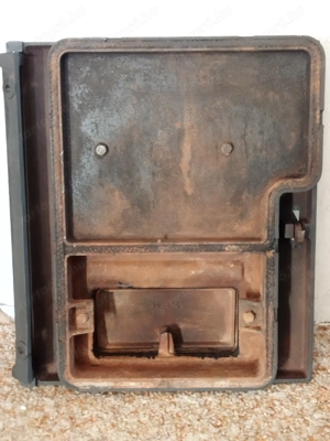 Alsó kazán ajtó Viadrus U22 öntvénykazánhoz, zsanérral együtt - kép 3