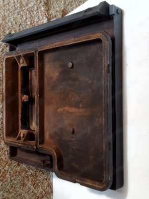 Alsó kazán ajtó Viadrus U22 öntvénykazánhoz, zsanérral együtt - kép 4