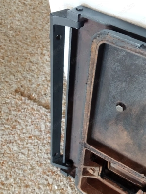 Alsó kazán ajtó Viadrus U22 öntvénykazánhoz, zsanérral együtt - kép 6