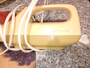 Elektromos szeletelő kés 5000ft óbuda A pengék Nagyon élesek a képen látható állapotba tökéletesen m - kép 2