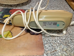 Elektromos szeletelő kés 5000ft óbuda A pengék Nagyon élesek a képen látható állapotba tökéletesen m - kép 3