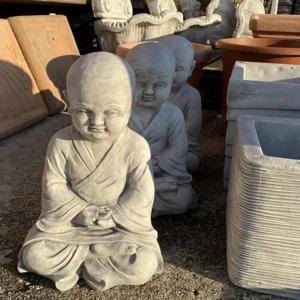 Békét sugárzó szerzetes szobor - kép 4