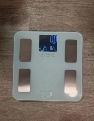 testmérleg Ef881H testösszetétel-monitor 22000ft óbuda nem használt csak kibontott kiprobálható szem