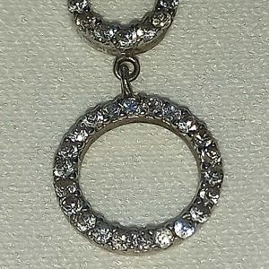 Strasszköves ezüst lógós antiallergén fülbevaló eladó, új! - kép 6