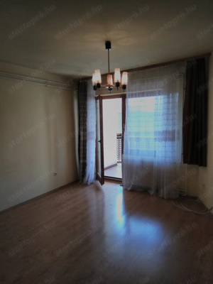 erkélyes  felújított és szigetlt Győri kapui  lakás kiadó - kép 4