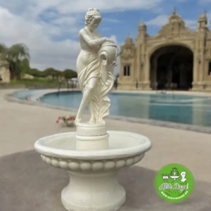 Szökőkút korsós női szoborral