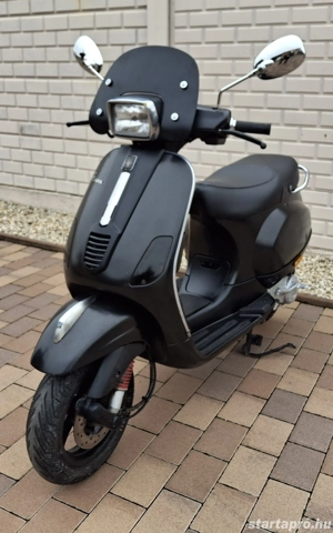 Vespa Sprint 4T 50 Megkímélt