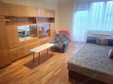 Eladó Debrecenben 3 szobás, IV. emeleti franciaerkélyes lakás - kép 2