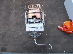 BOSCH Therm 4000 OC W 125 kézi szabályozású kémény nélküli átfolyós vízmelegítő - kép 2