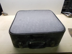 Erika irógép hordtáskájában szép újszerű állapotban - kép 3