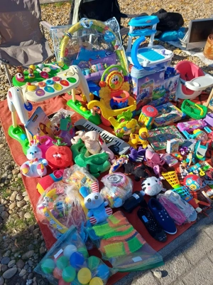 Játékok - 6 hónapos kortól 6-7 éves korig - eladók