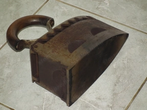 Ritka oroszlánfejes parazsas kolozsvári régi szenes vasaló - kép 4