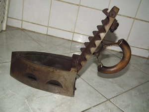 Ritka oroszlánfejes parazsas kolozsvári régi szenes vasaló - kép 8