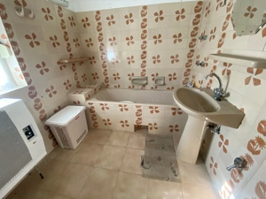 Kiskunhalas Kertvárosban eladó 2,5 szobás lakás garázzsal és saját udvarral! - kép 7