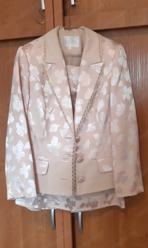 Elegáns, selyem  női kosztüm 38-as méretben eladó. - kép 4