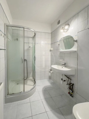 Pillangó parkban csendes, világos, emeleti, tehermentes lakás eladó! - kép 8