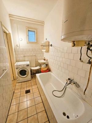 Kunbaja, tágas családi otthon nagy telekkel eladó! - kép 8