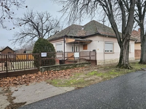 Kunbaja, tágas családi otthon nagy telekkel eladó! - kép 16