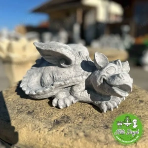 Kis alvó sárkány szobor - kép 4