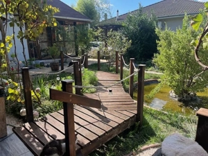 Szigethalmon felújított 4+ 2 szobás családiház 746 nm telekkel