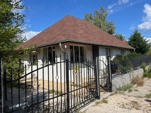 Szigethalmon felújított 4+ 2 szobás családiház 746 nm telekkel - kép 2