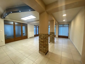 Kiadó-bérbeadó   Kiskunhalas Szász Károly utcán - 82 m2-es   üzlethelyiség, irodahelyiség! - kép 5