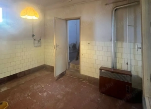 Kiskunhalas központban 6 szobás felújítandó ház garázzsal, nagy lehetőségekkel! - kép 10