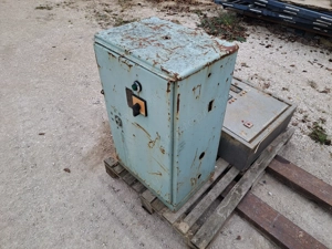 Eladó villamos kapcsoló szekrény Rittal elektromos elosztó 50x83x37