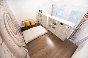 Operánál, igényes, gépesített, berendezett tehermentes lakás eladó! - kép 2