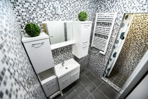 Operánál, igényes, gépesített, berendezett tehermentes lakás eladó! - kép 5