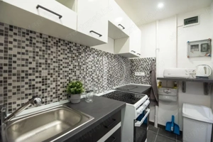 Operánál, igényes, gépesített, berendezett tehermentes lakás eladó! - kép 4