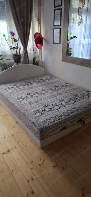 Eladó  franciaágy 160x200 