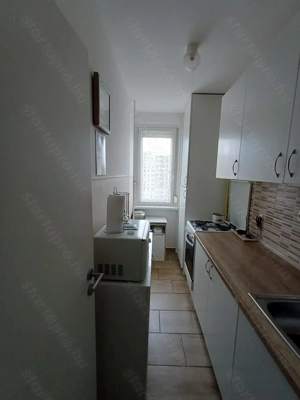 Eladó Budapest 19.kerület Batthyány utcában 53 nm-es, 1+2 félszobás 7.emeleti lakás - kép 4