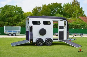 Új Böckmann Portax L K lószállító utánfutó - extrákkal szerelve - csak bruttó 11.000.000 Ft