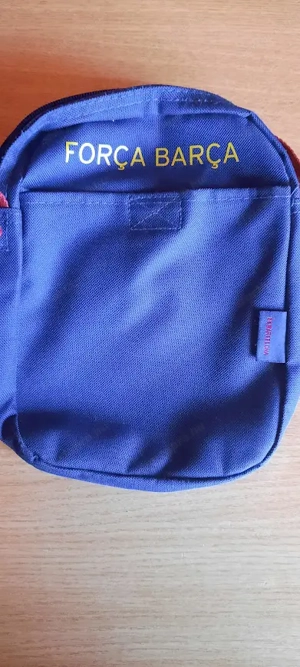 Real Madrid és Barcelona kistáska megkímélt  - kép 2