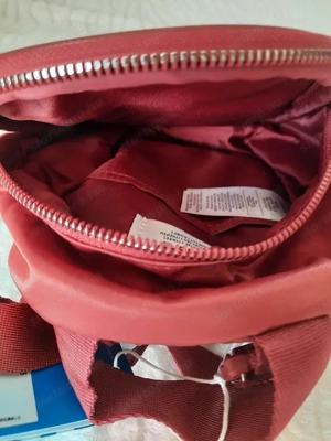 Adidas kisméretű kb ridikül nagyságú hátizsák új címkés  - kép 4