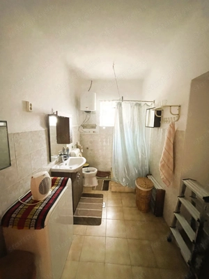 Kömpöc központjában 3 szobás családi ház eladó   M5-ös közelében! - kép 10