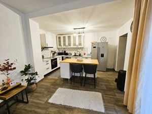 Kiskunhalas Szabadkai úton 4 szoba + nappalis családi ház garázzsal!