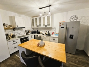 Kiskunhalas Szabadkai úton 4 szoba + nappalis családi ház garázzsal! - kép 3